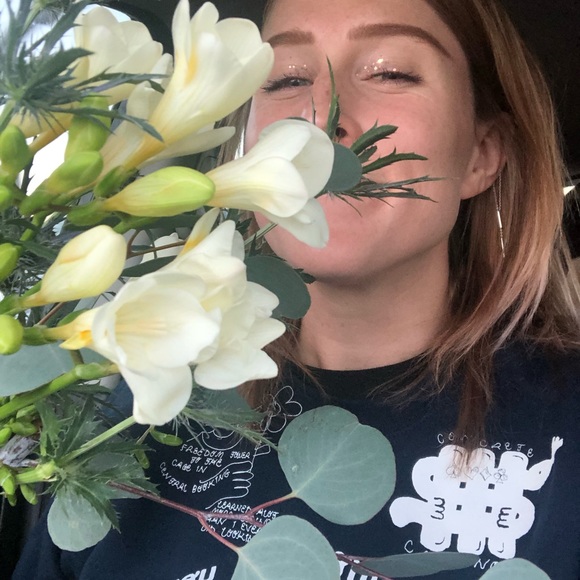 Meet your Posher, Ari - Picture 2 of 6